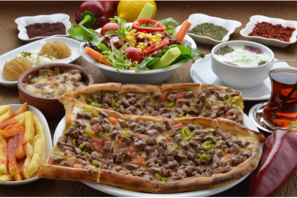 Kuşbaşılı Pide